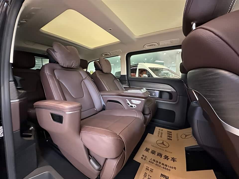 Mercedes-Benz V-class
