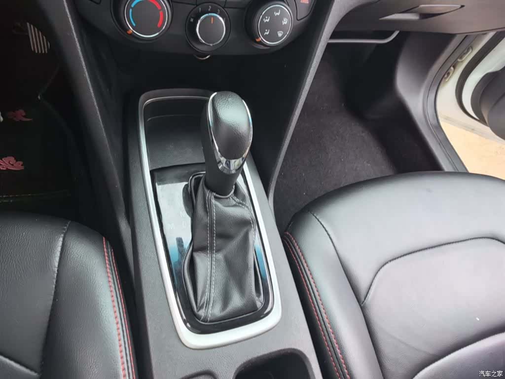 Chevrolet 320, 2018 14