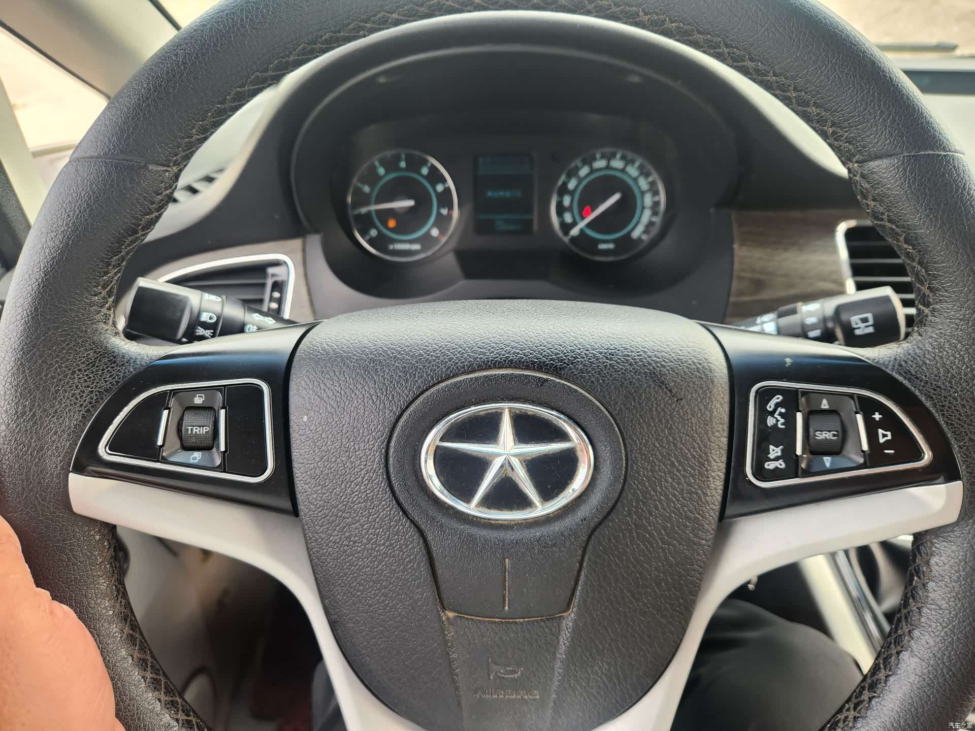 JAC M5, 2015 20