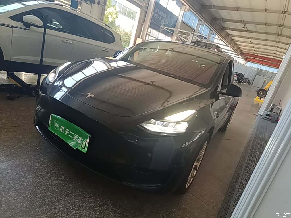 Tesla Model Y, 2024 2