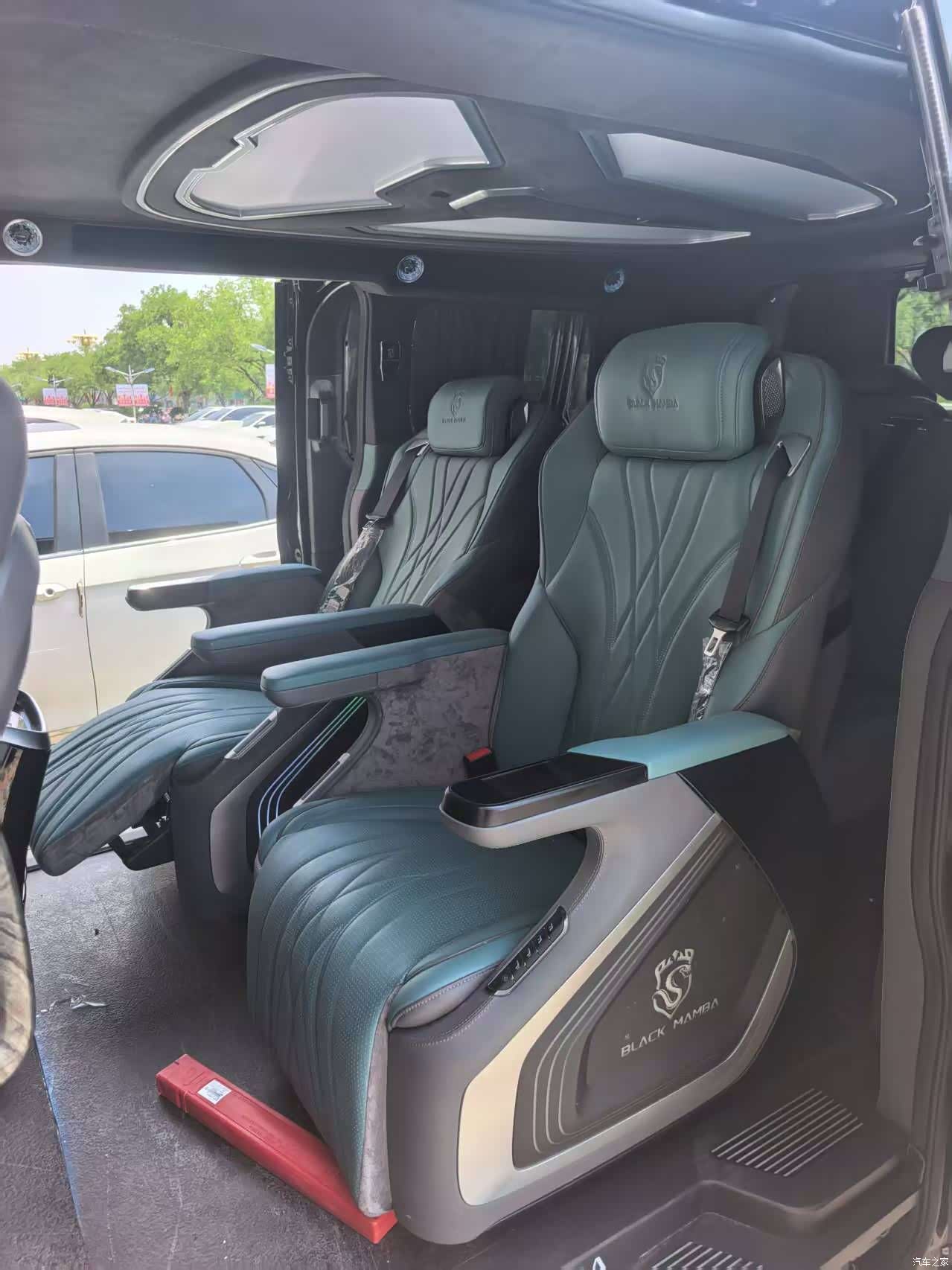 Ford Tourneo, 2026 7