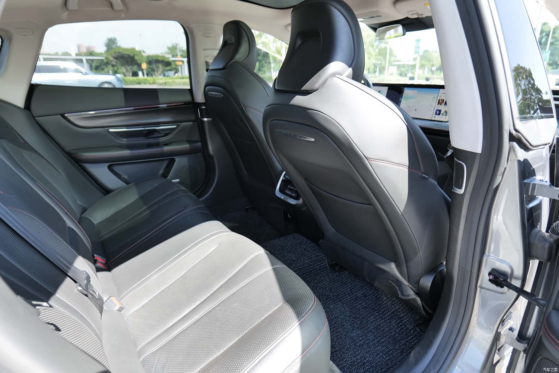 Xpeng P7, 2020 12