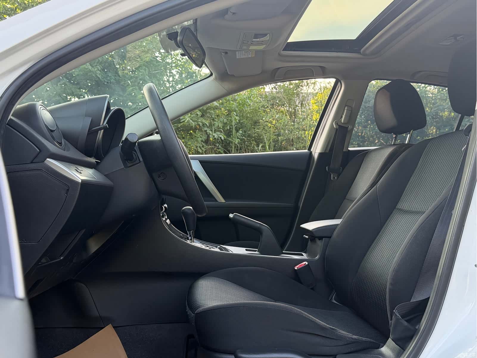 Mazda 3, 2015 14