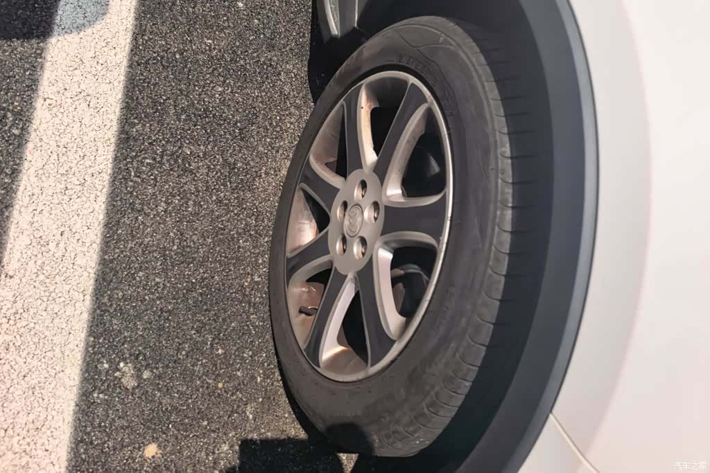 Buick Encore, 2015 6