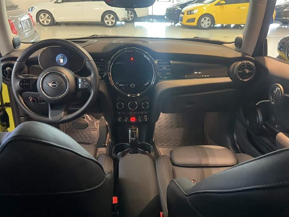 MINI MINI