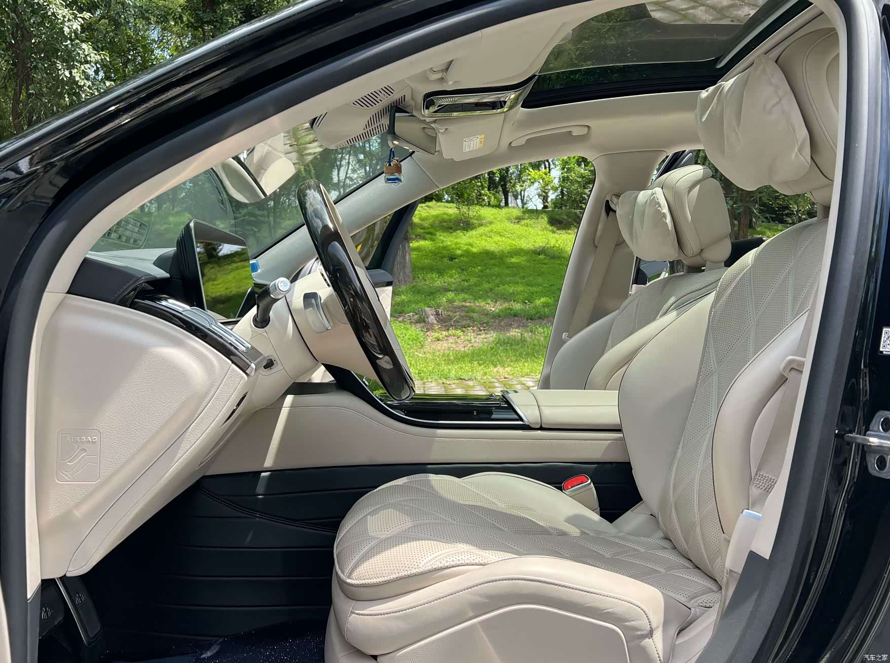 Maybach S-Class, 2022 7