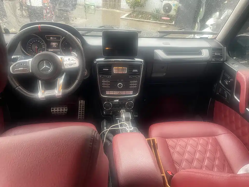 Mercedes-Benz G-class