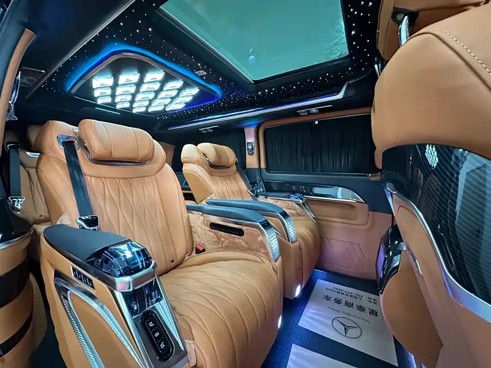 Mercedes-Benz V-class