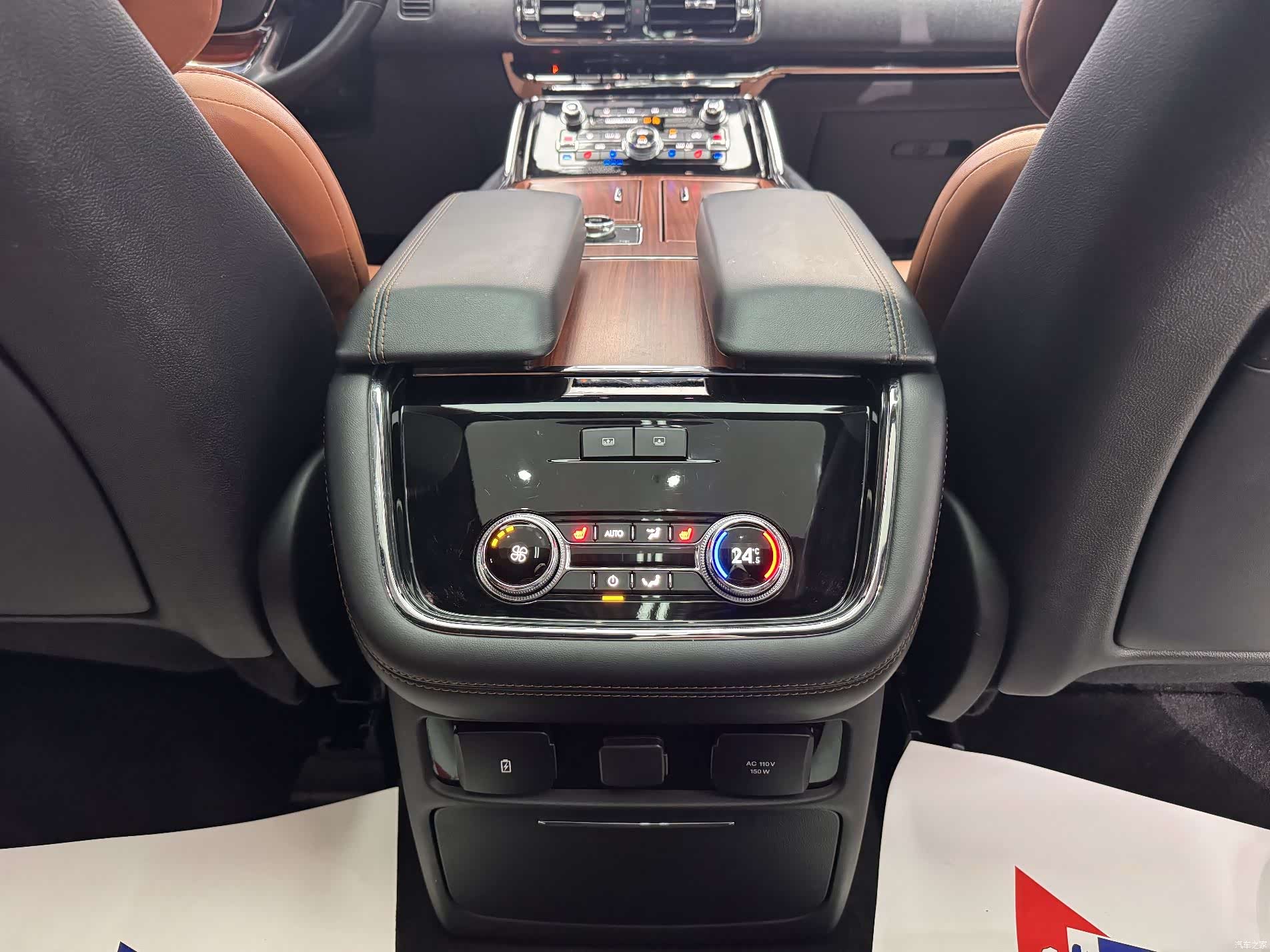 Lincoln Navigator, 2019 21