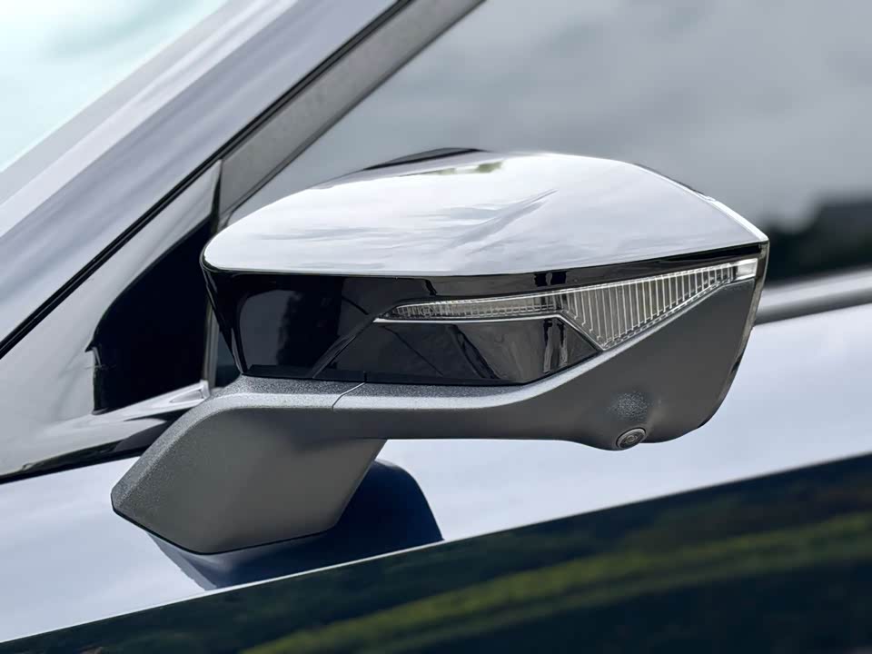 Changan UNI-V Changan UNI-V