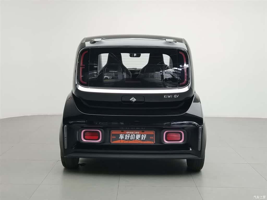 Wuling KiWi, 2024 4