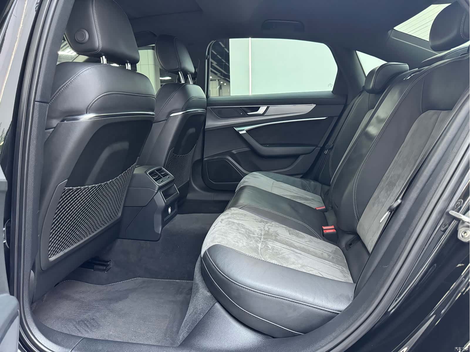 Audi A6L, 2019 8