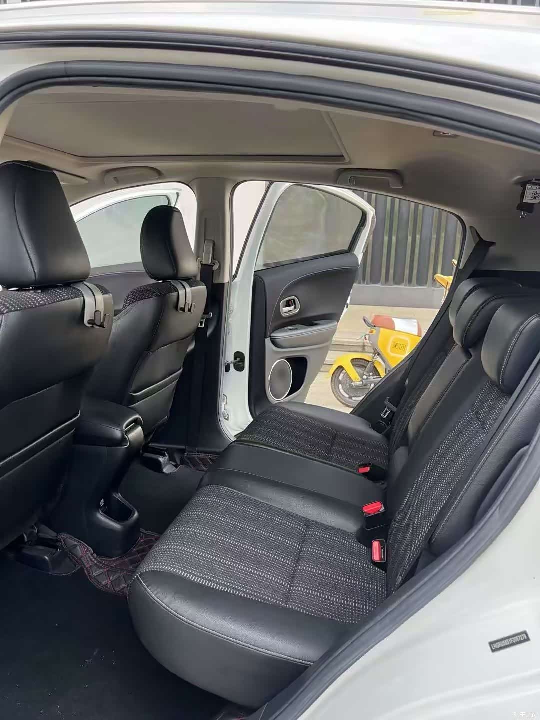 Honda Vezel, 2015 9