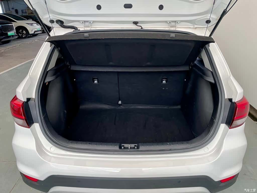 Kia KX, 2018 14