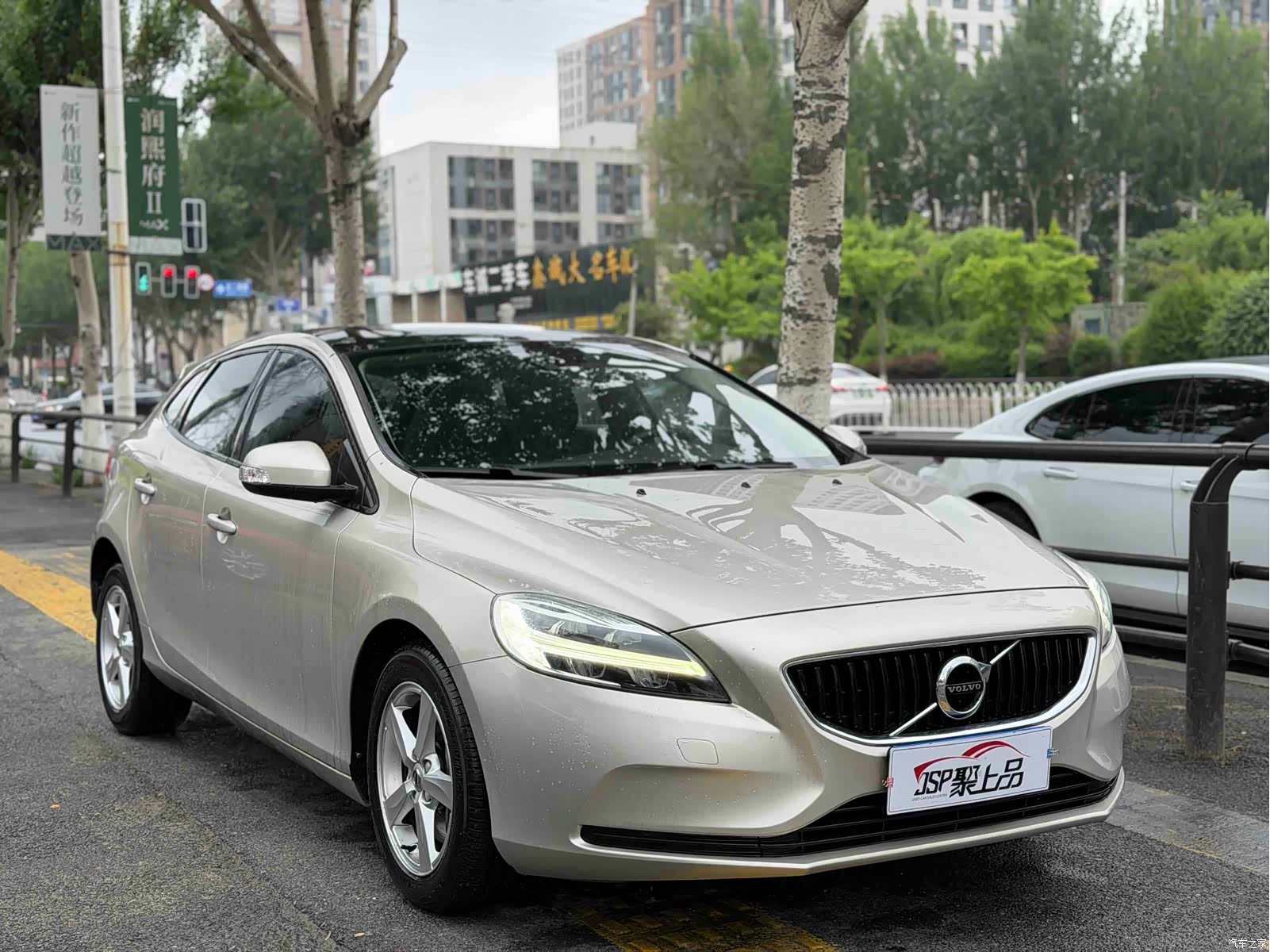 Volvo V40, 2017 3
