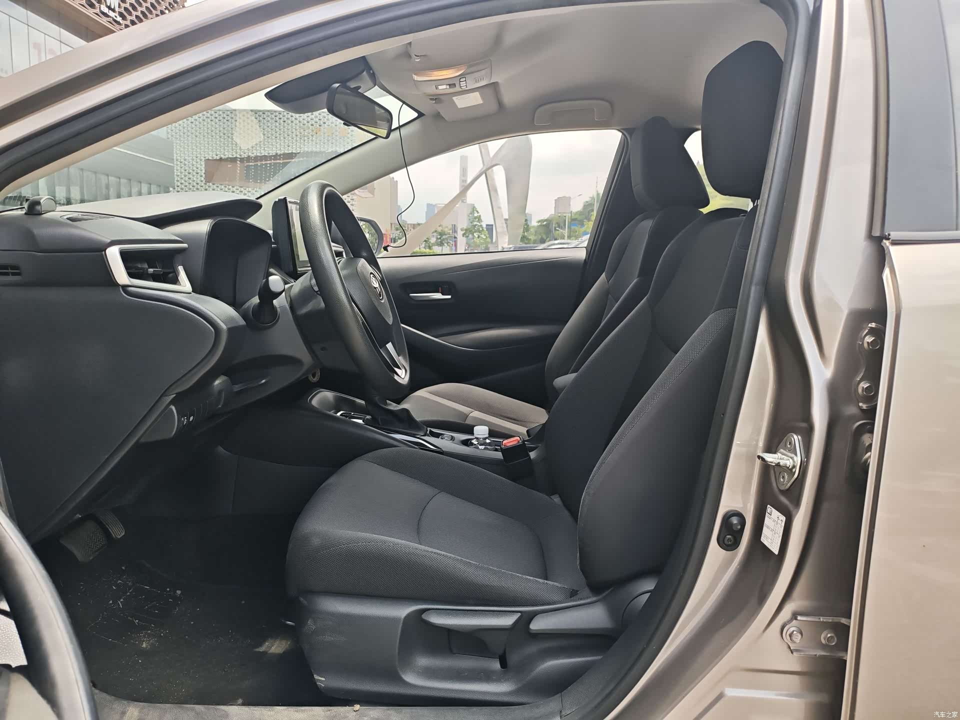 Toyota Corolla, 2021 все фото