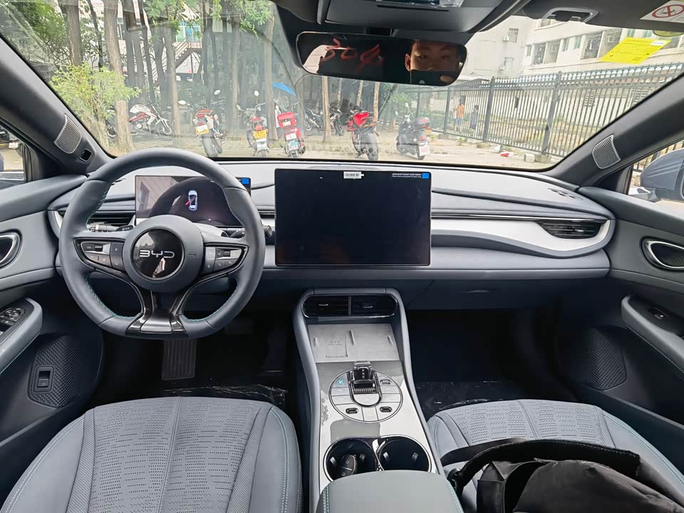 BYD Seal 06GT