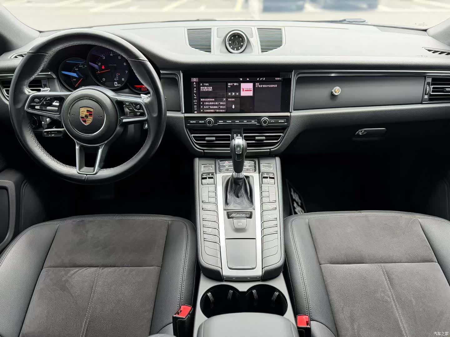 Porsche Macan, 2022 8