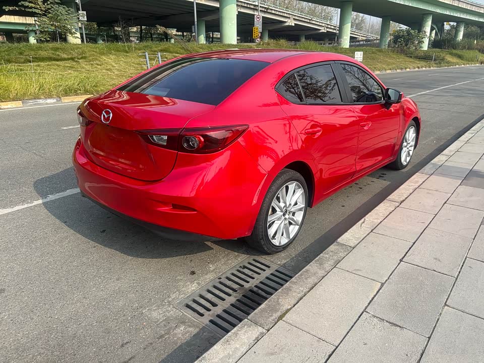 Mazda 3 Angkesaila