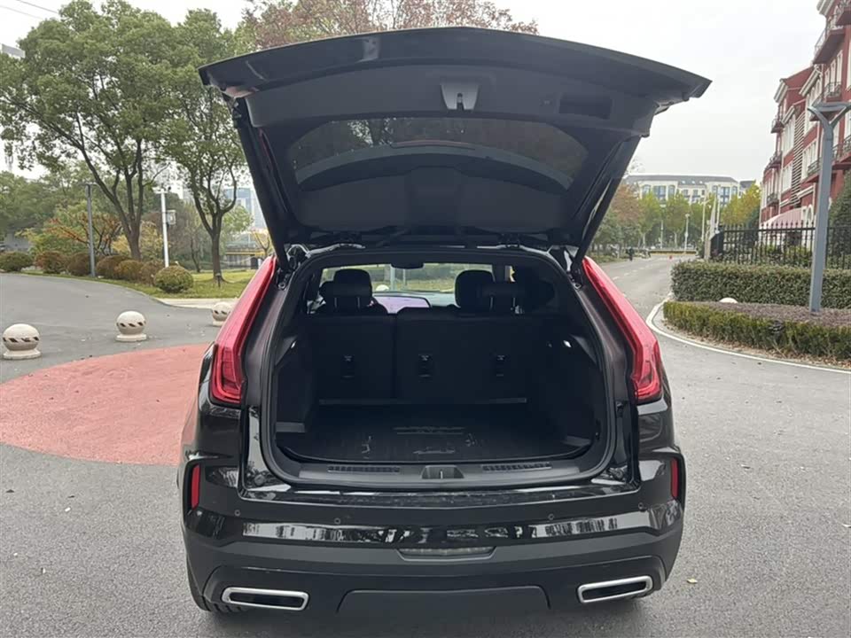 Cadillac XT4