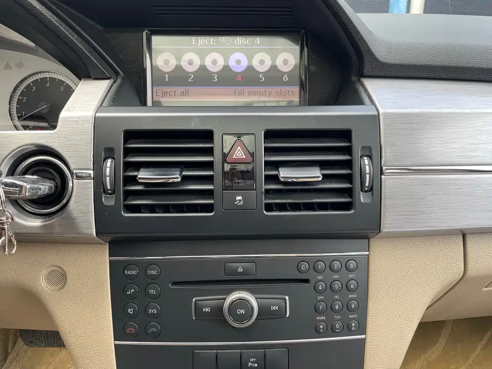 Mercedes-Benz GLK grade