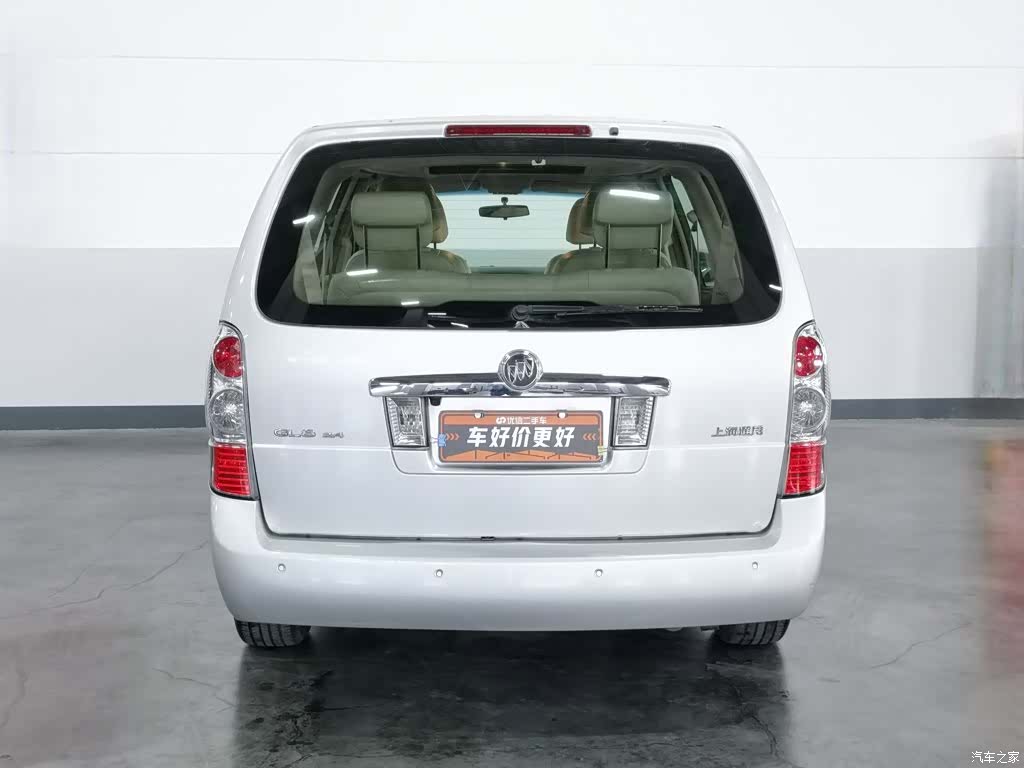 Buick GL8, 2015 4