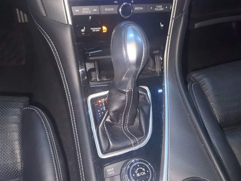 Infiniti Q50L