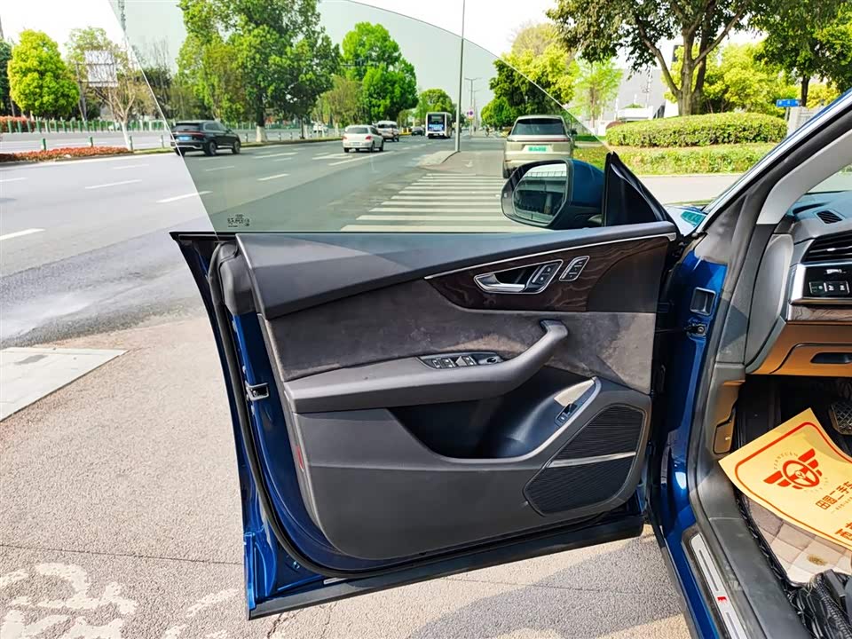Audi Q8 Audi Q8