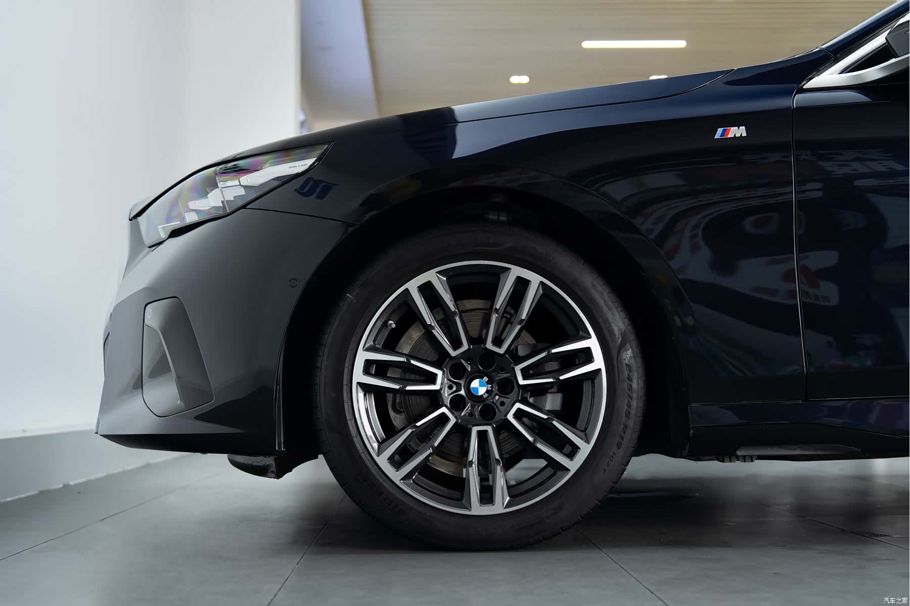 BMW 5 Series, 2025 8
