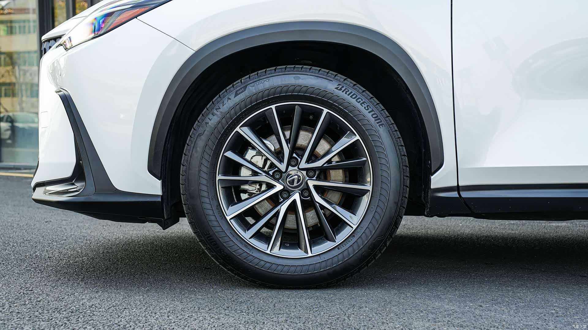 Lexus NX, 2023 7