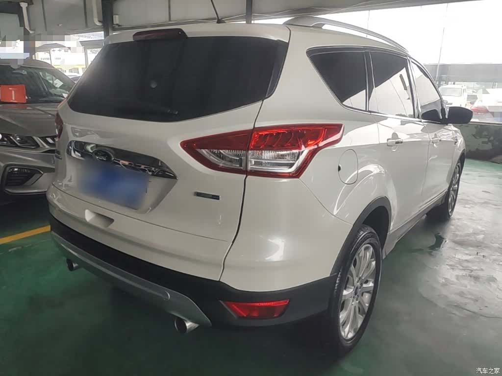 Ford Kuga, 2014 7