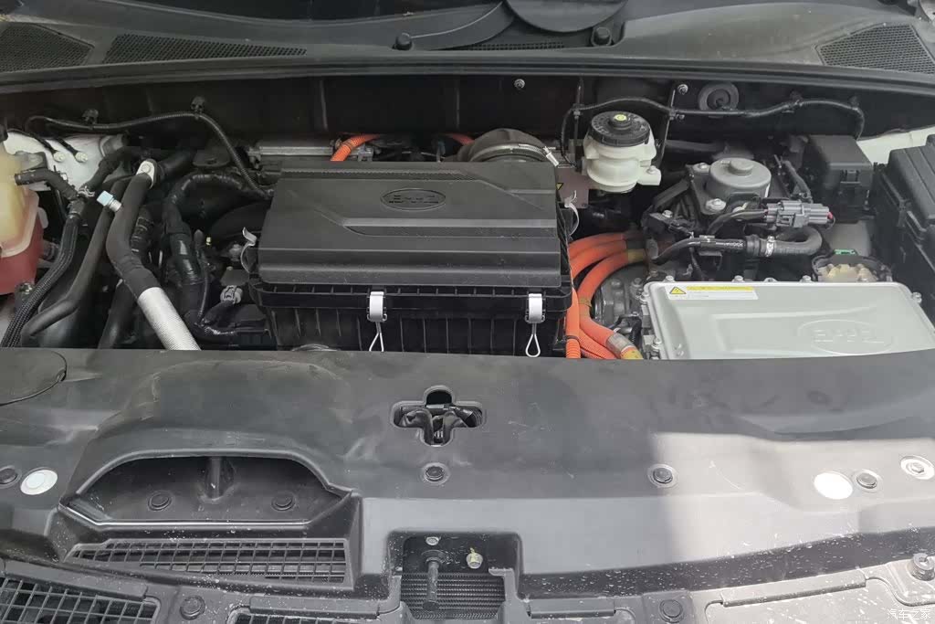 BYD Tang, 2017 10