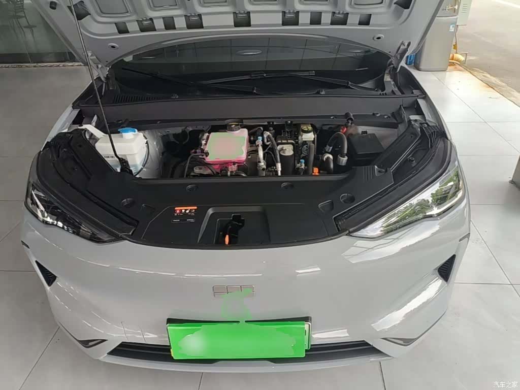 Geely Galaxy E5, 2025 20