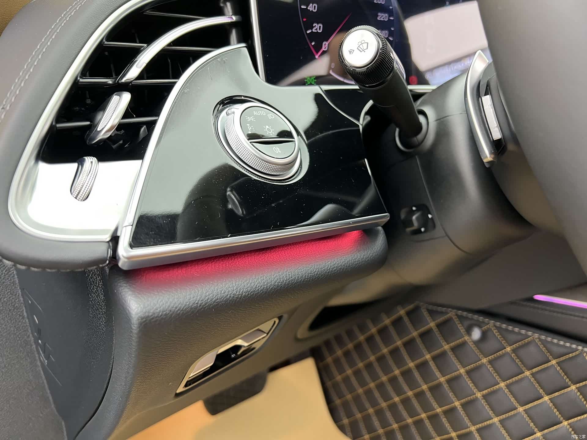 Mercedes-Benz E-Class, 2025 6
