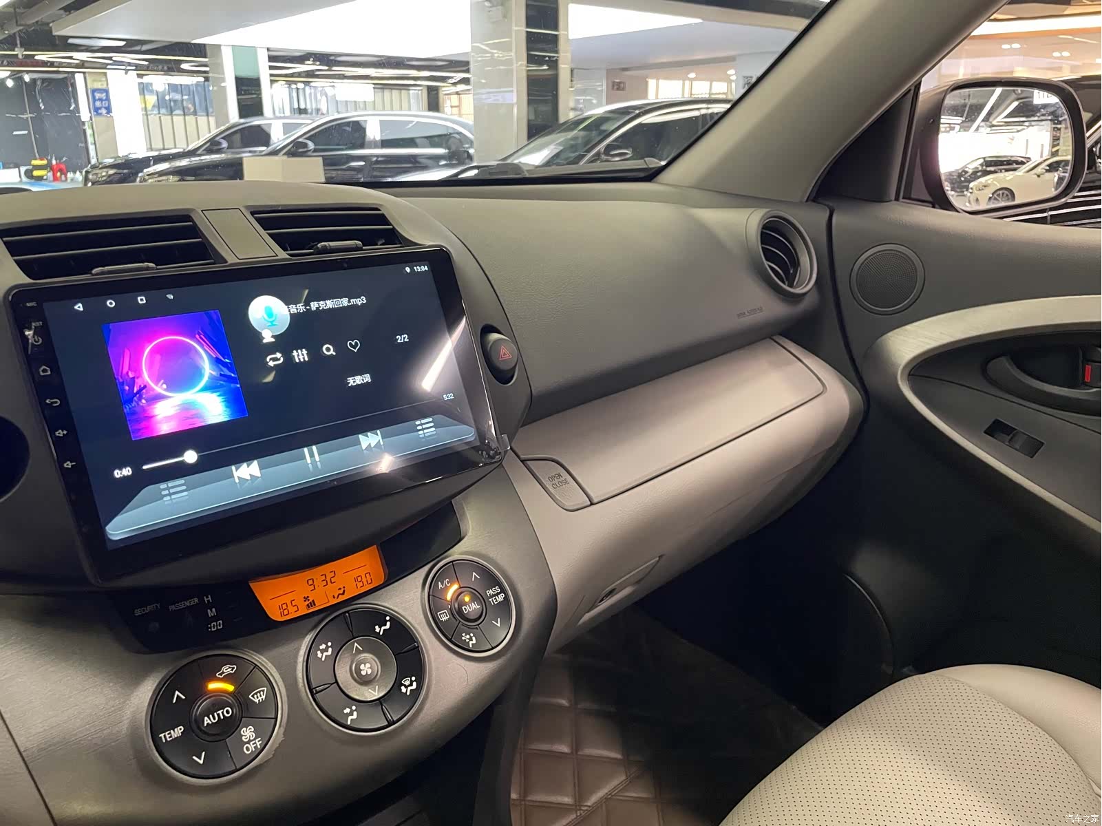 Toyota RAV4, 2011 20