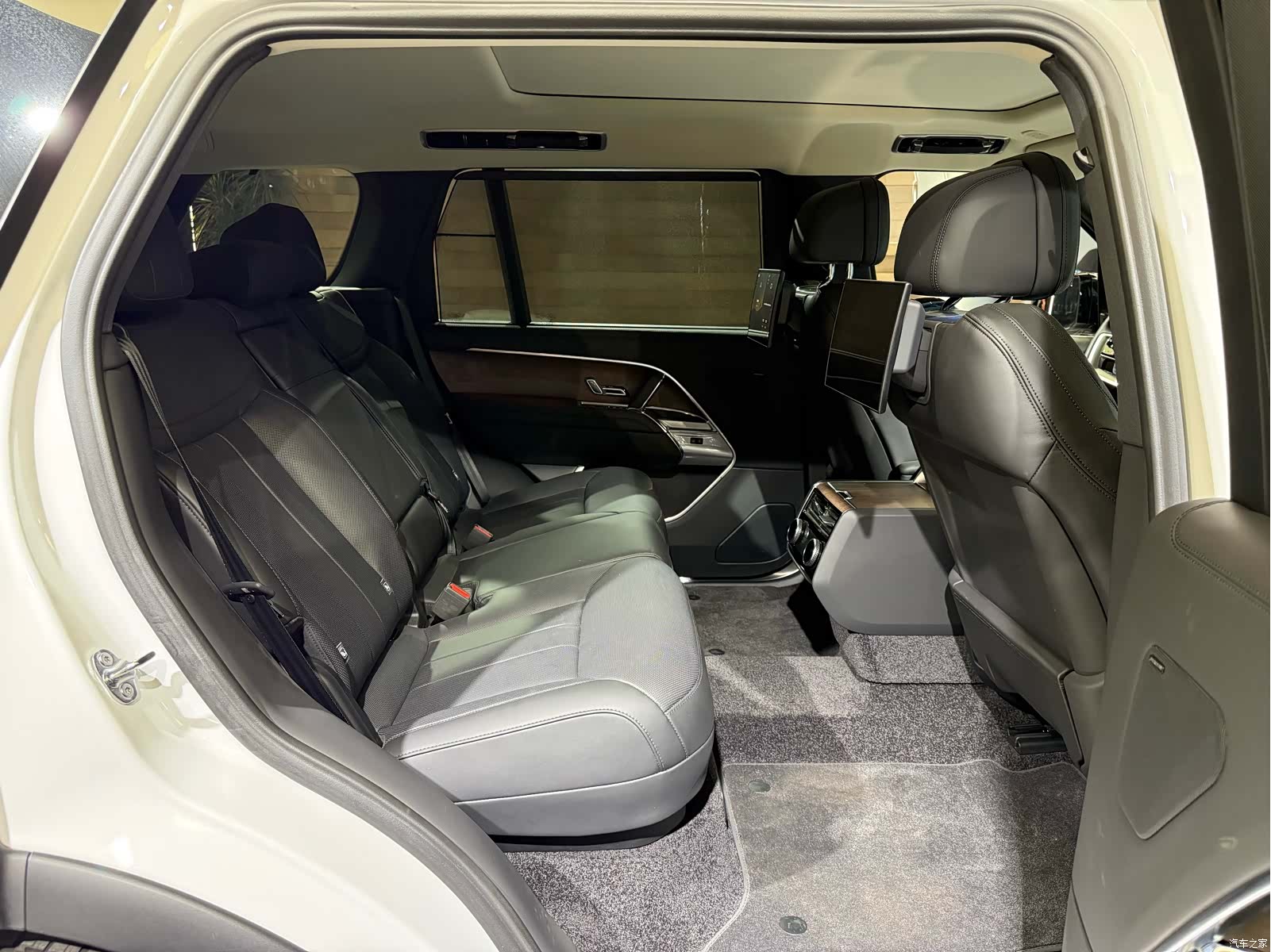 Land Rover Range Rover, 2026 14