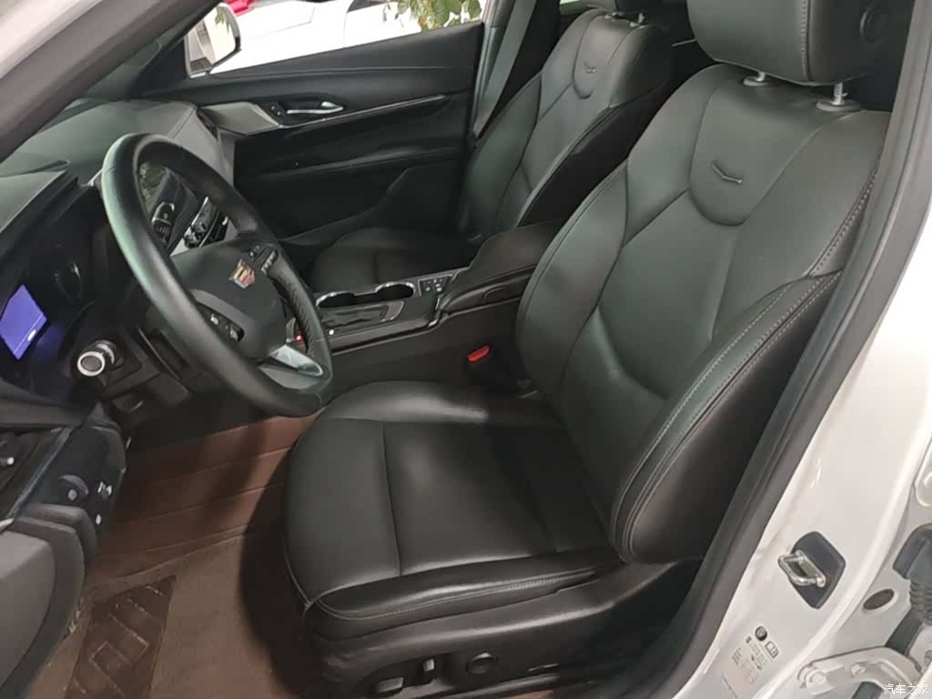 Cadillac CT4, 2021 15