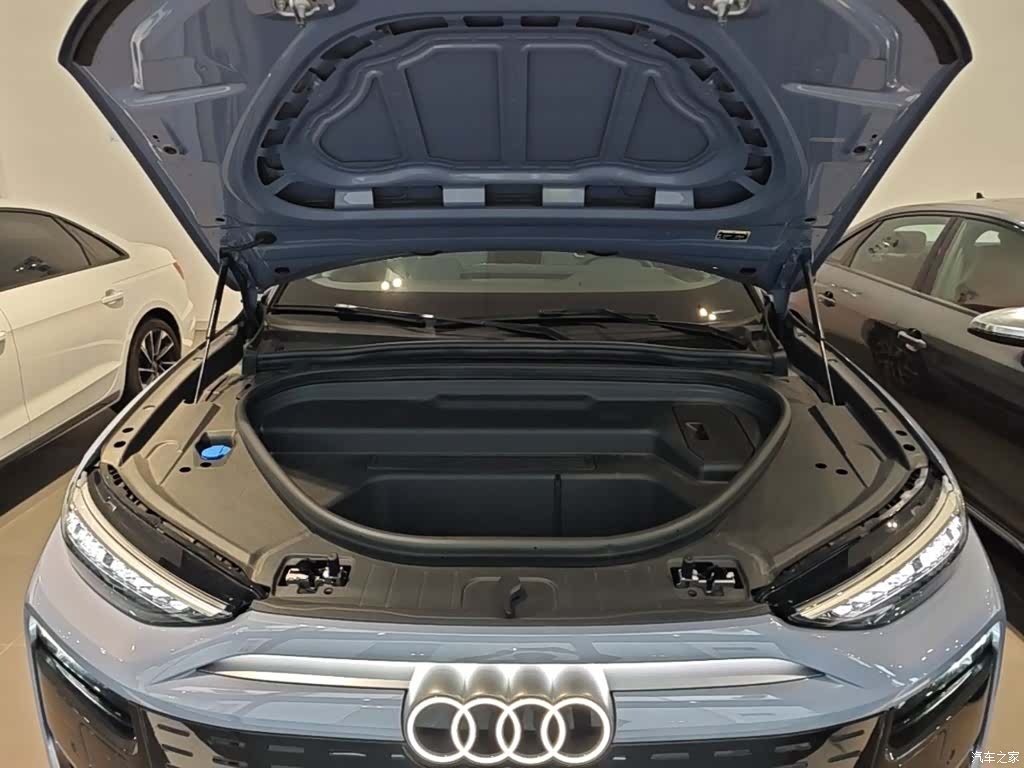 Audi e-tron, 2025 20