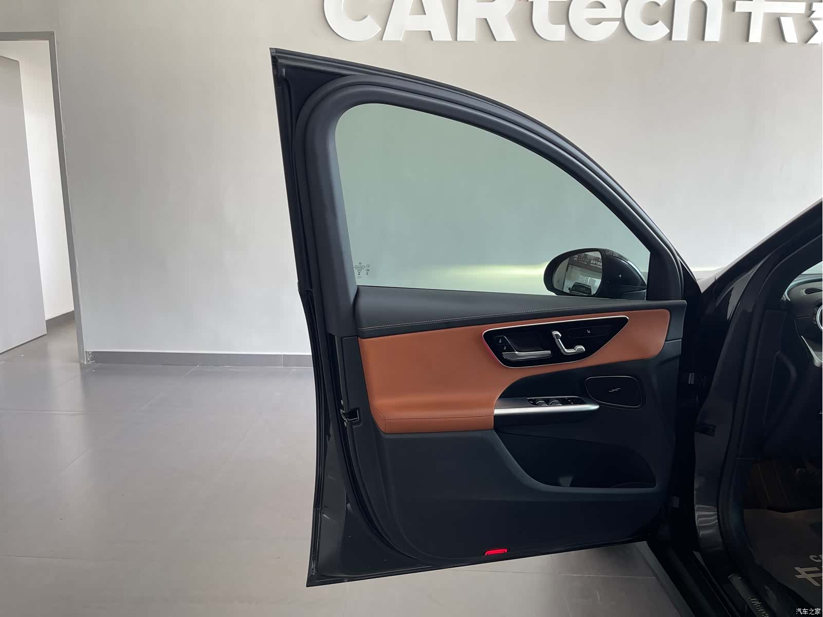 Mercedes-Benz GLC, 2023 10