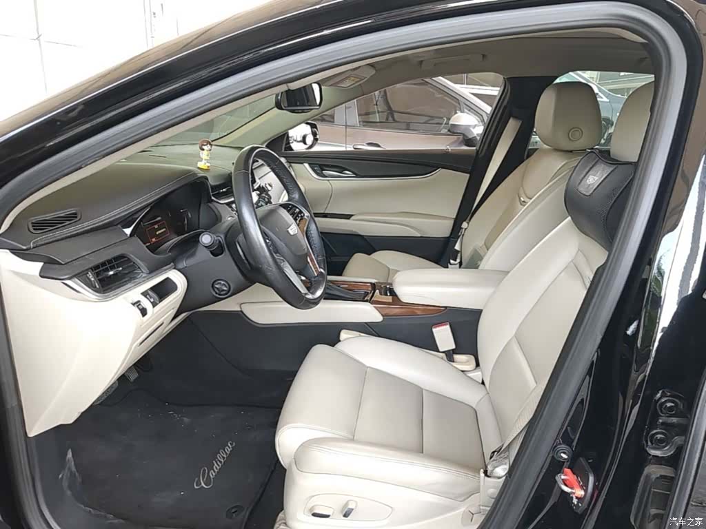 Cadillac XTS, 2018 15