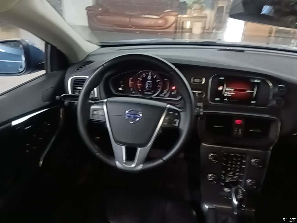 Volvo V40, 2016 10