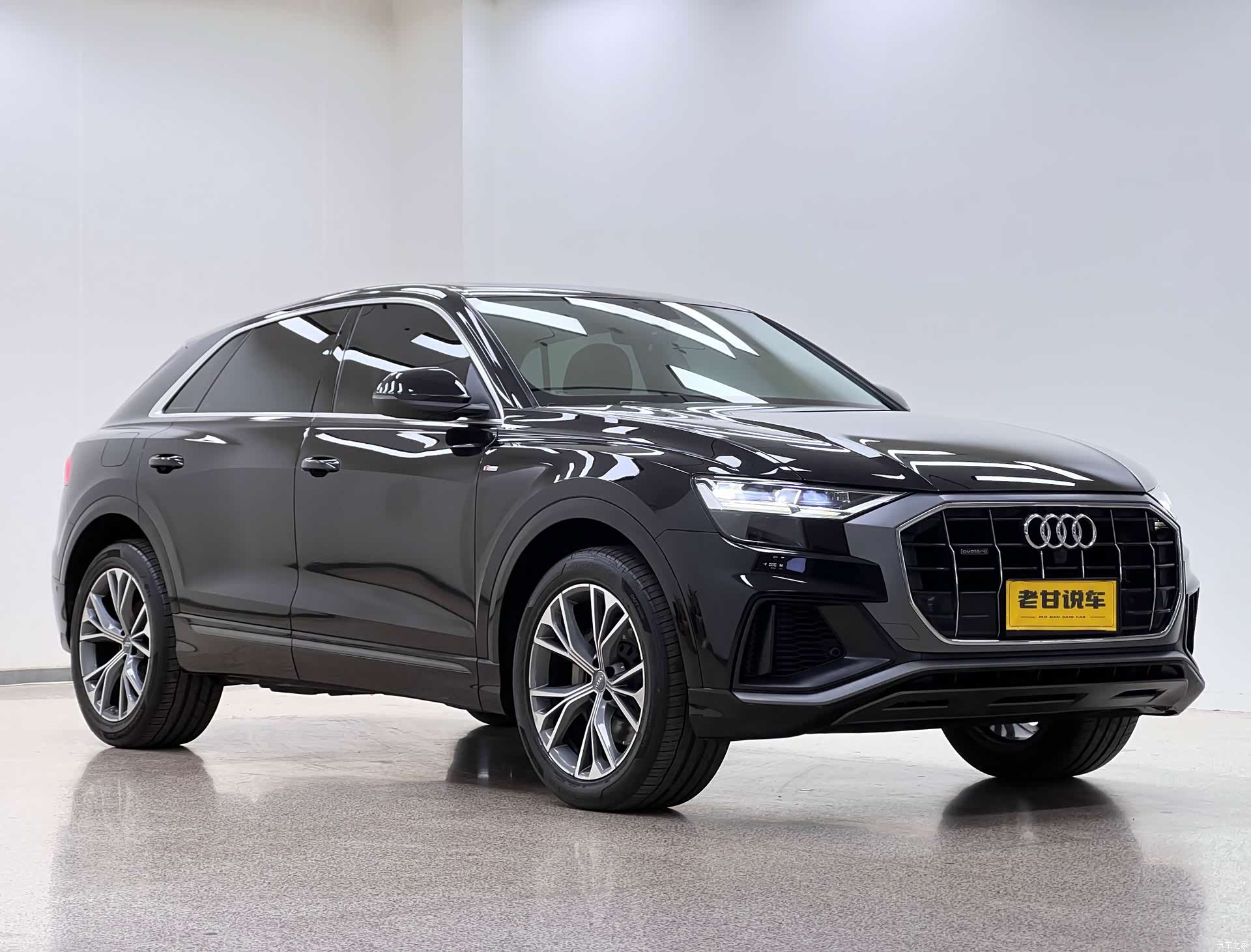 Audi Q8, 2019 4