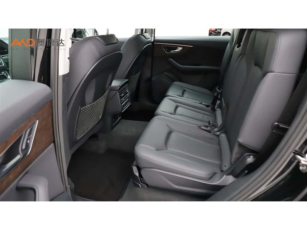 Audi Q7, 2024 7