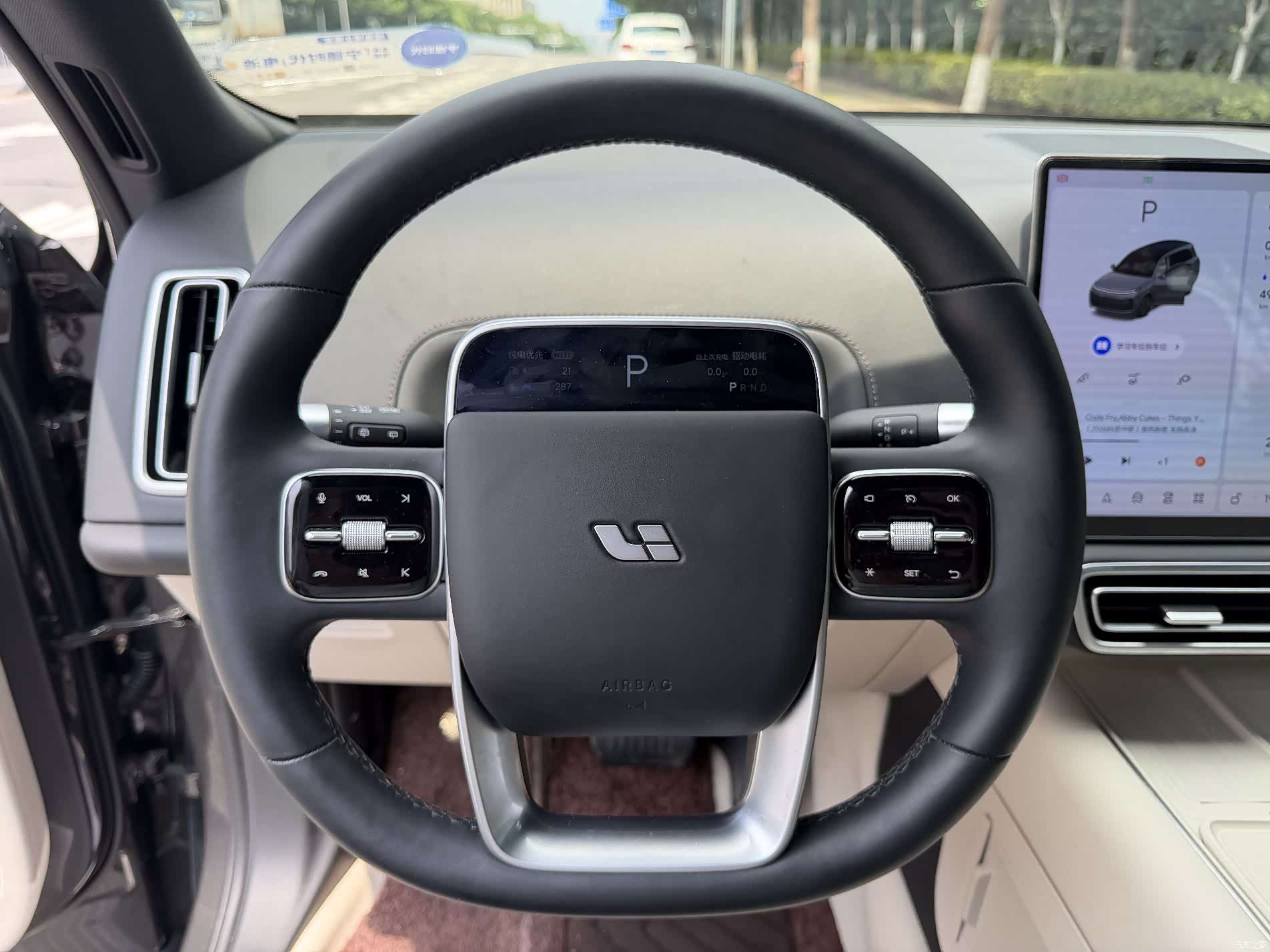 Li Auto L9, 2025 10