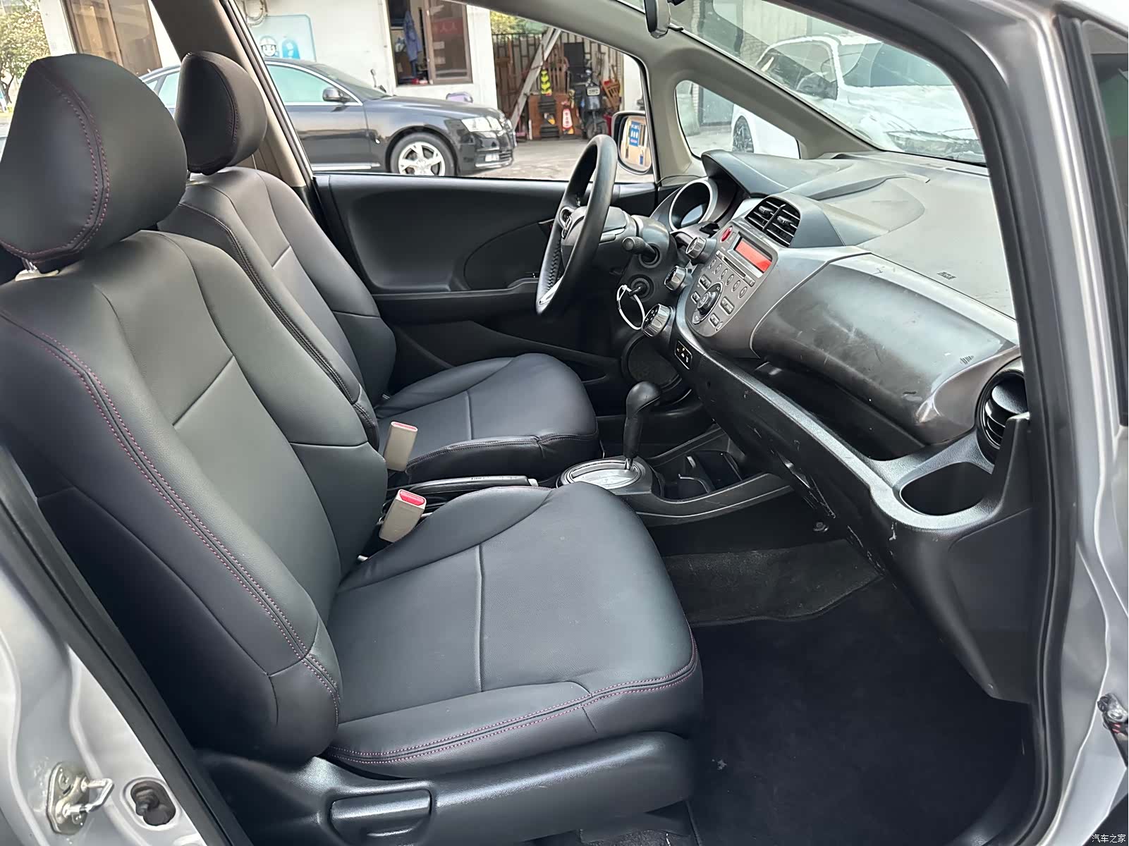 Honda Fit, 2011 16