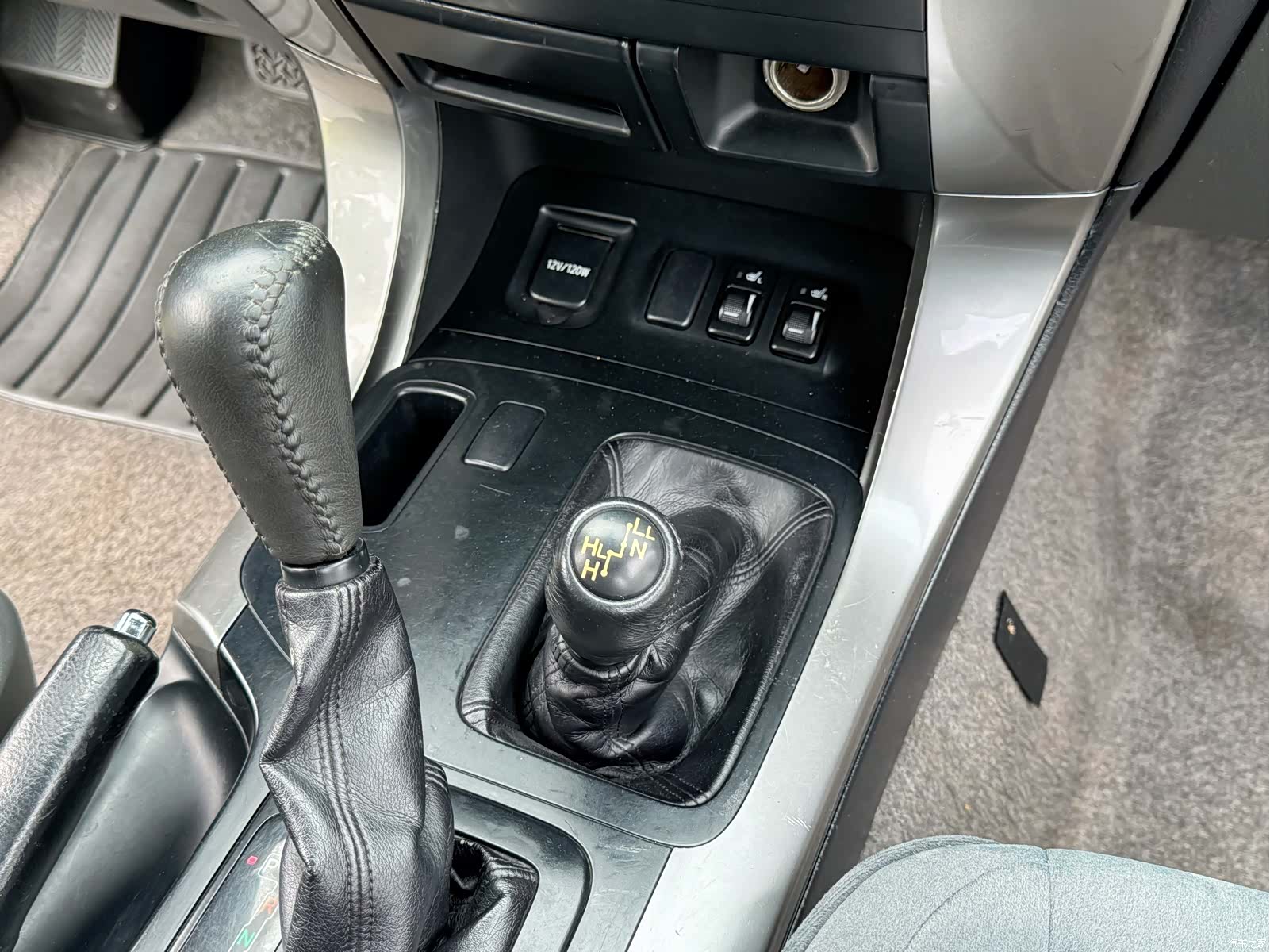Toyota Prado, 2004 11