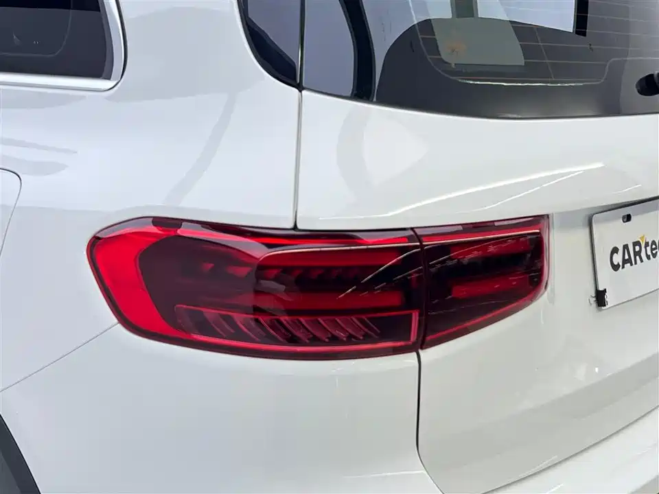 Mercedes-Benz GLB Mercedes-Benz GLB