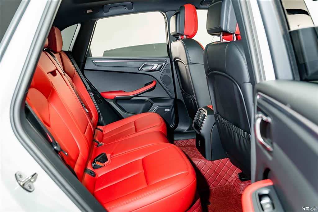 Porsche Macan, 2021 21