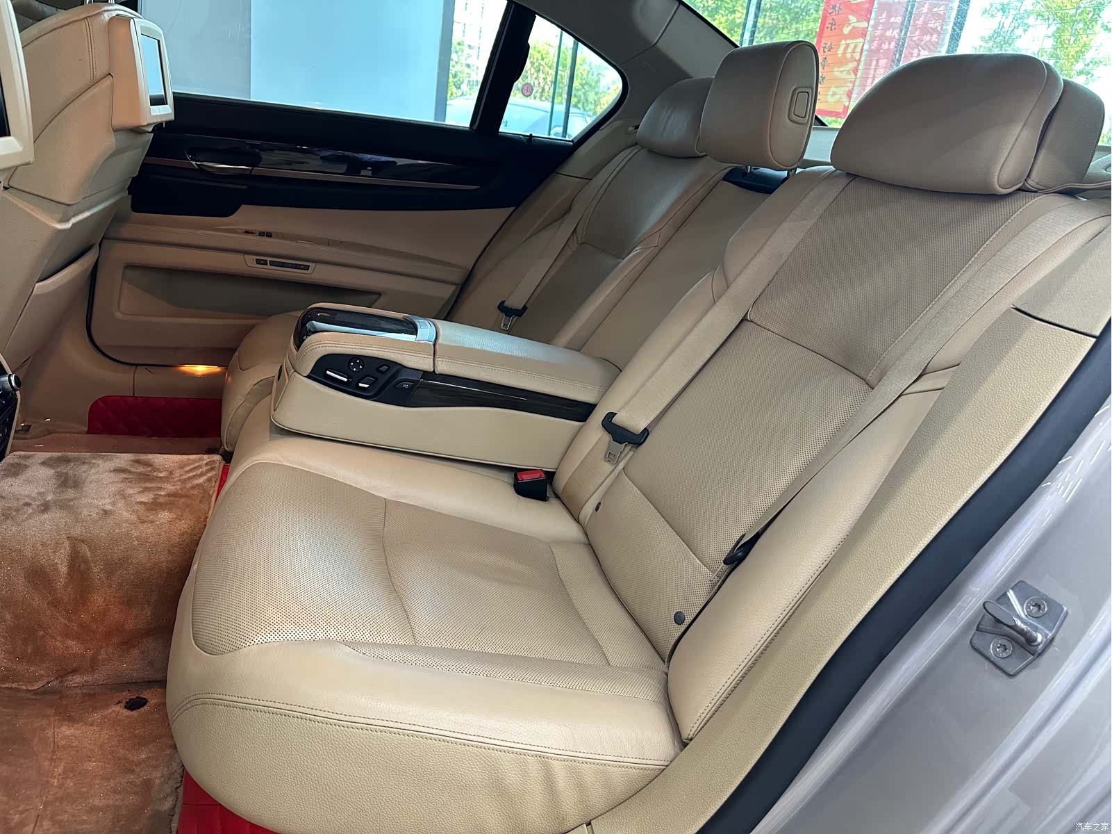 BMW 7 Series, 2012 20