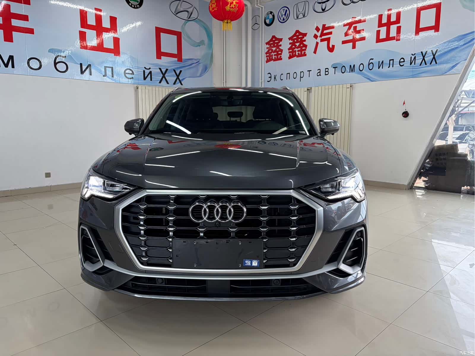 Audi Q3, 2023 2